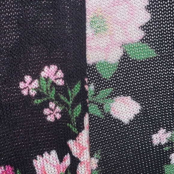 Lightweight Knit Floral Cardigan - Picture 2 of 3